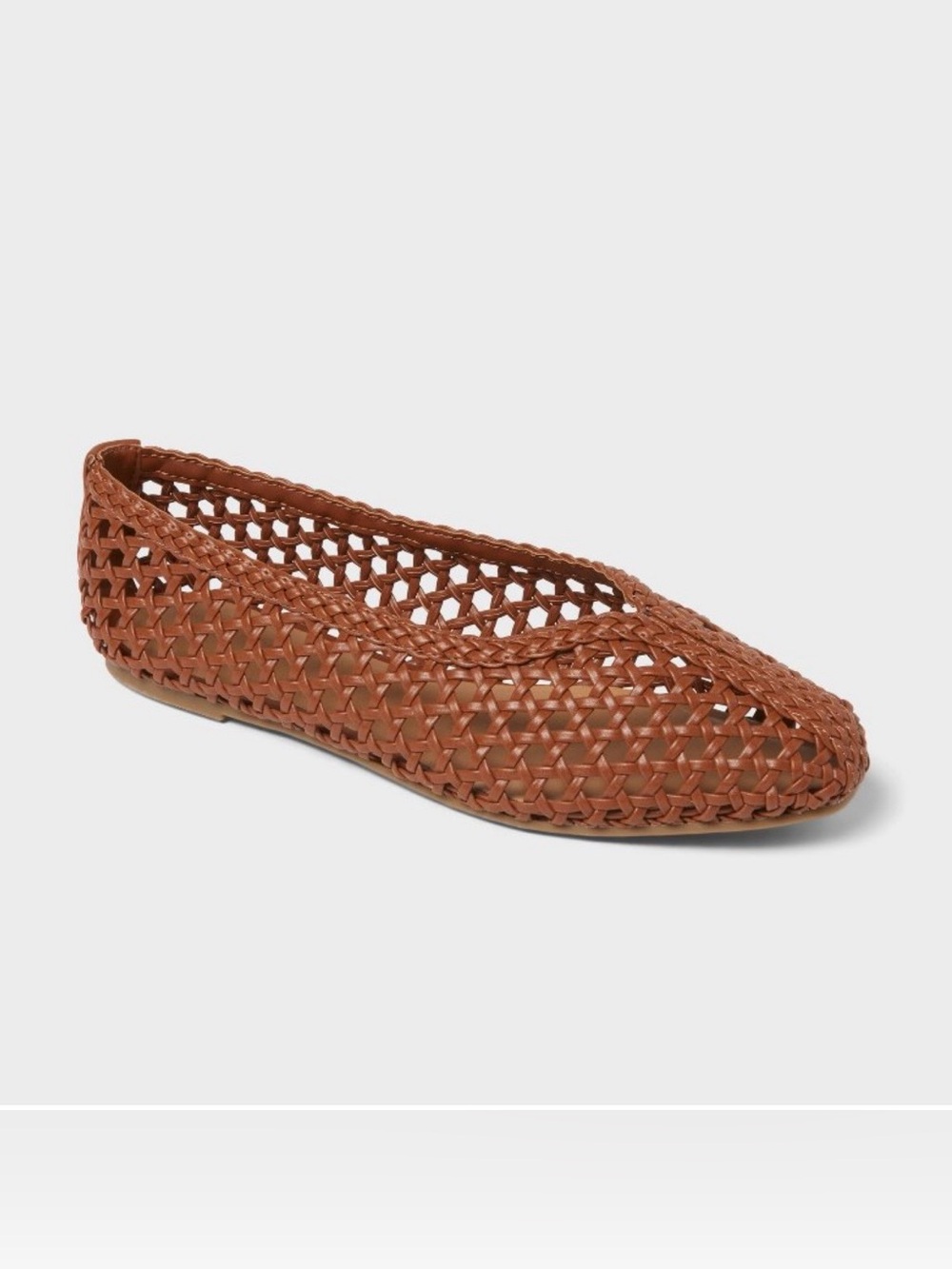 NWT Universal Thread Gia Woven Flat 7.5 but fits 8 RUNS BIG